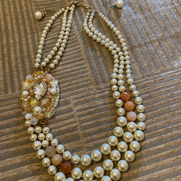 Jewelry - Picture 3 of 3